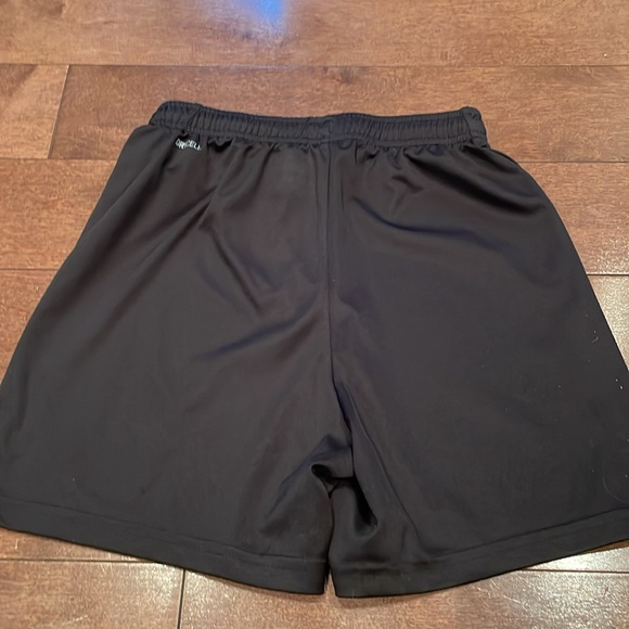 Puma Dry Fit Shorts - Picture 5 of 6